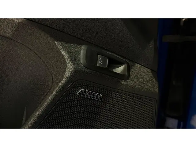 Škoda Kamiq 1.5 TSI ACT Business Edition 2020 Benzine 24