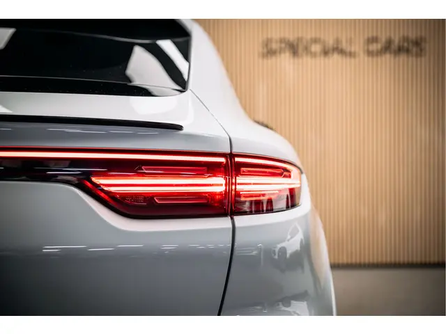 Porsche Cayenne Coupé 3.0 E-Hybrid 2020 Hybride Benzine 11