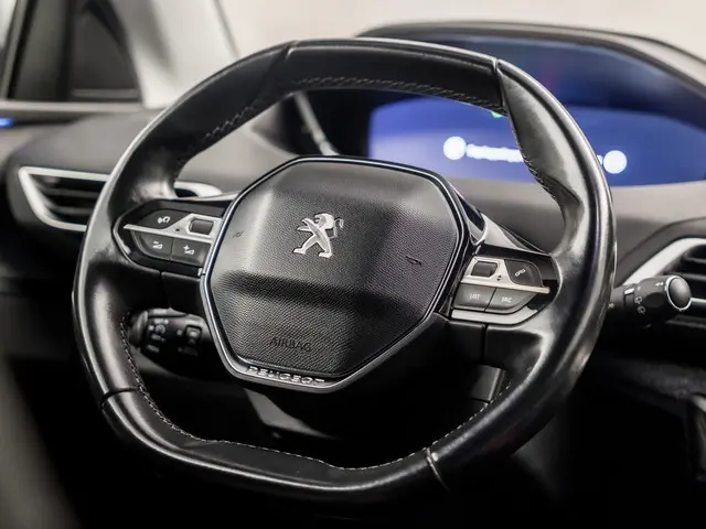 Peugeot 3008 1.2 PureTech Sport 2016 Benzine 17