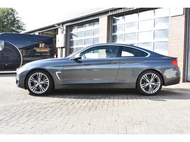 BMW 4 Serie Coupé 435i High Executive 2014 Benzine 7