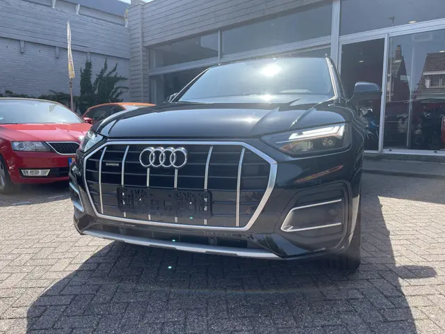 Audi Q5 45 TFSI S Line edition 2021 Benzine 10