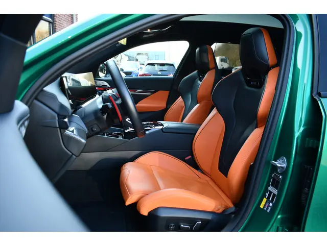 BMW M5 5-serie Touring 2024 Hybride Benzine 4