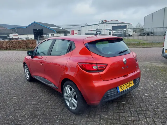 Renault Clio 0.9 TCe Zen 2016 Benzine 2