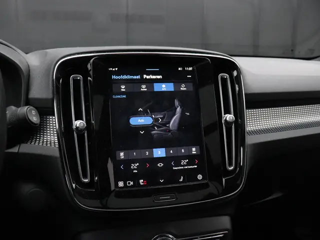 Volvo XC40 Recharge P8 AWD R-Design 2020 Elektrisch 11