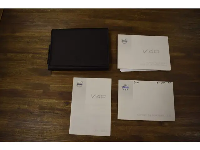 Volvo V40 T3 150pk R-Design 2015 Benzine 23