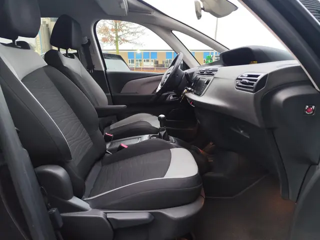 Citroën C4 Picasso 1.6 VTi Business 2014 Benzine 15
