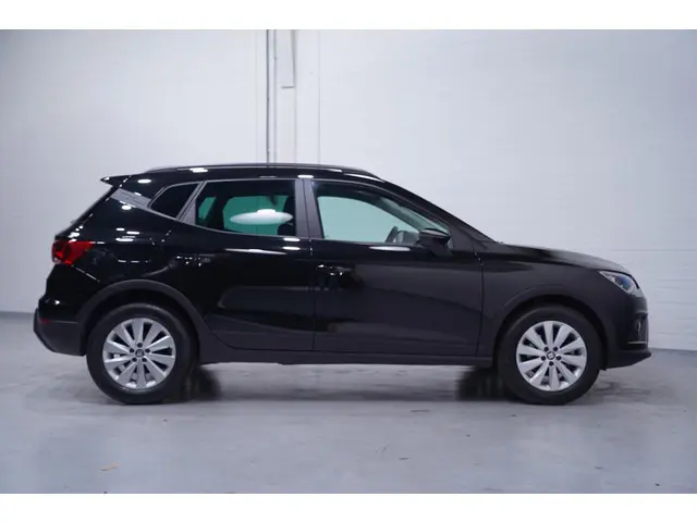 SEAT Arona 1.0 TSI Style Ambition 2021 Benzine 6
