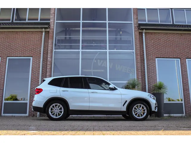 BMW X3 xDrive30e Executive 2020 Hybride Benzine 6