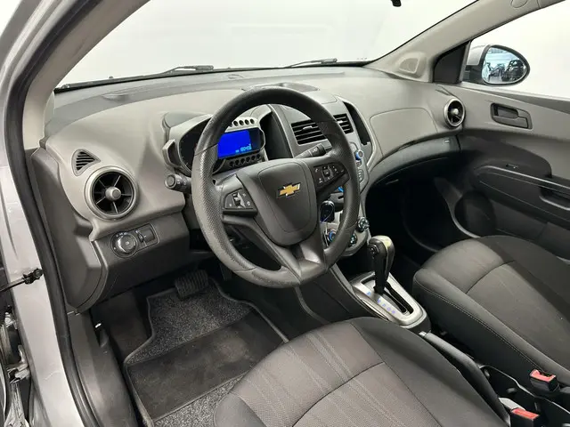 Chevrolet Aveo 1.4 LT S/S AUTOMAAT 2012 Benzine 13