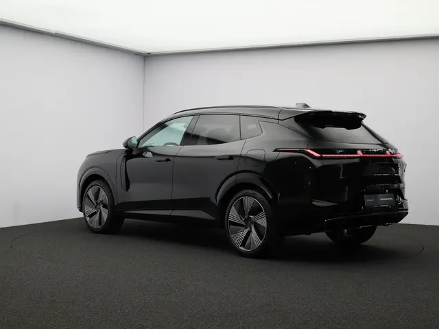 Lynk & Co 08 1.5 More 2025 Hybride Benzine 30