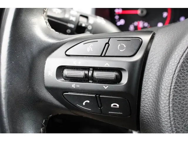 Kia Stonic 1.0 T-GDi DynamicLine 2020 Benzine 12