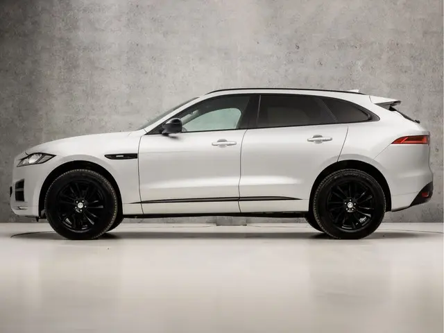 Jaguar F-PACE 2