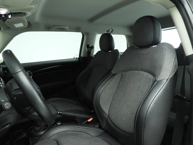 MINI 3-Deurs One 2022 Benzine 7