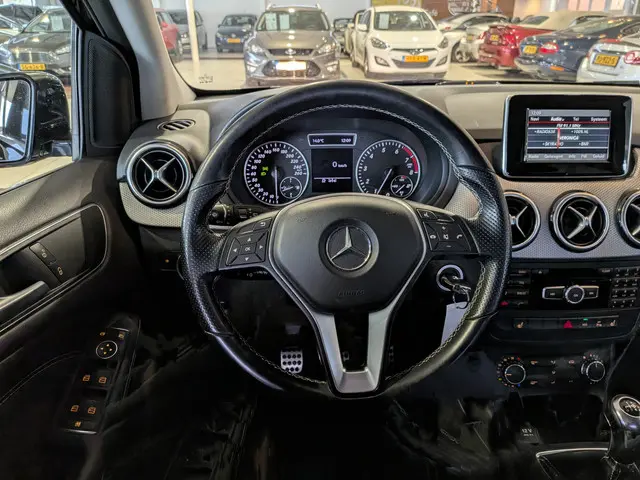 Mercedes-Benz B-Klasse 200 2012 Benzine 10