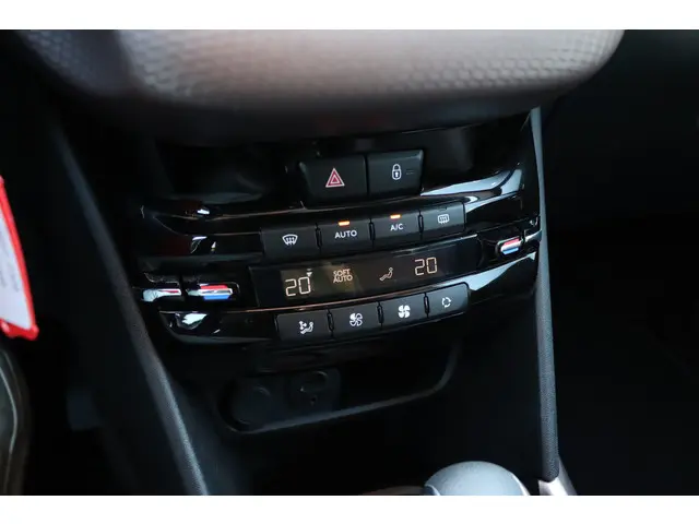 Peugeot 2008 1.2 Automaat Allure 2016 Benzine 10