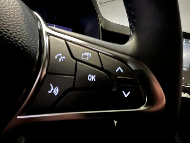 Mitsubishi Colt 1.6 HEV Intense 2026 Hybride Benzine 17