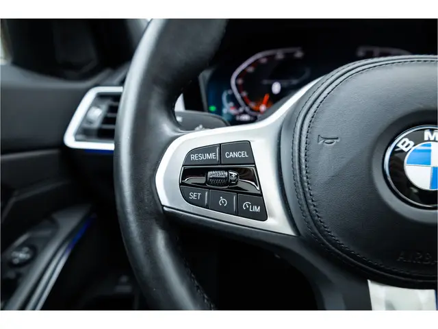 BMW 3 Serie Touring 320i Sportline 2021 Benzine 29