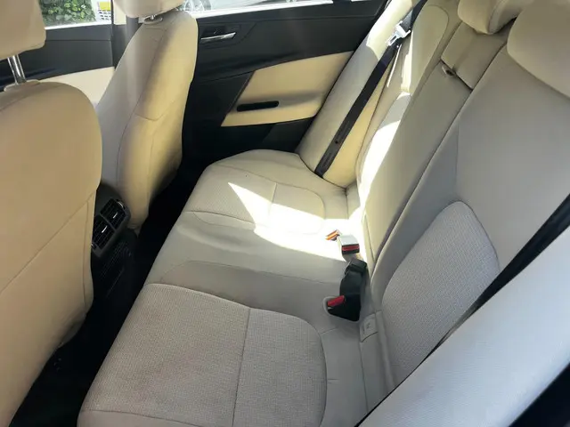 Jaguar XE 2.0 D Pure 2018 Diesel 12