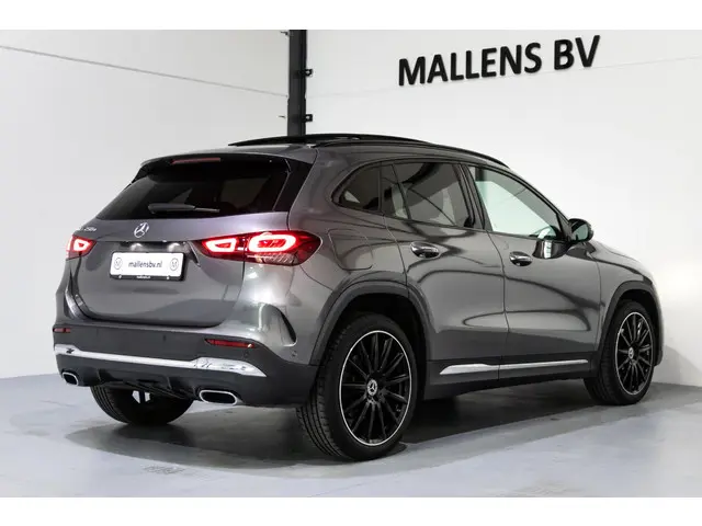 Mercedes-Benz GLA 250 e AMG Line 2021 Hybride Benzine 9