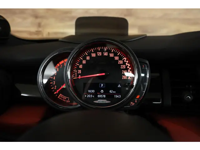 MINI Cooper Mini 2.0 John Works Chili 2020 Benzine 32