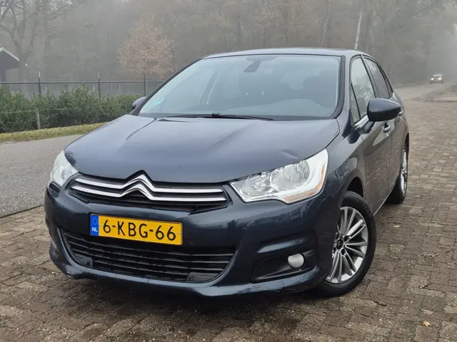 Citroën C4 1.6 Collection, incl. Nieuwe apk!! 2013 Benzine 3