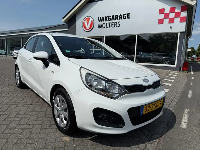 Kia Rio 1.2 CVVT Comfort Pack 2013 Benzine 2