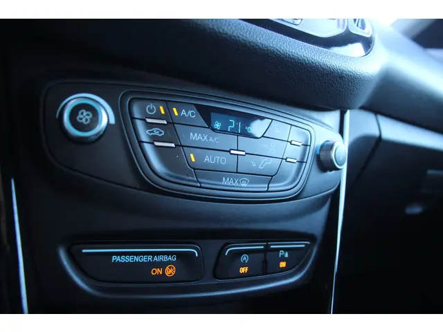 Ford B-MAX 1.0 EcoBoost 126 Pk Titanium 2018 Benzine 12