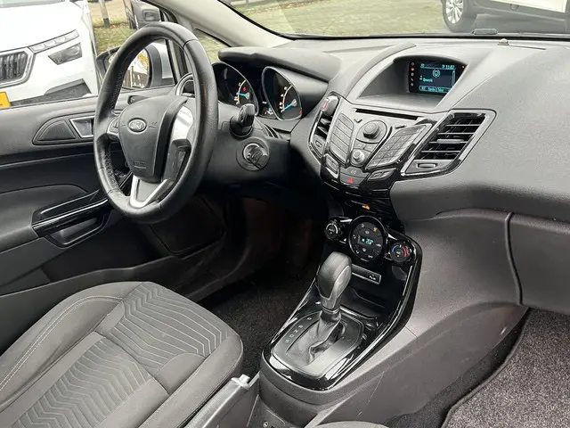 Ford Fiesta 1.0 EcoBoost Aut. Titanium 2014 Benzine 10