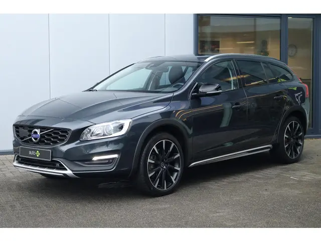 Volvo V60 Cross Country 2.0 D3 Polar+ 2018 Diesel 6