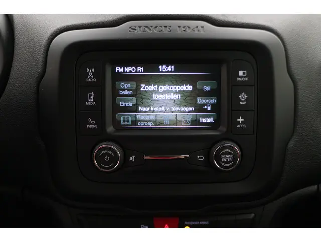 Jeep Renegade 1.6 E-Torq Longitude 2015 Benzine 34
