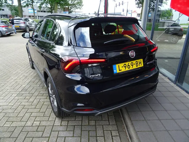 Fiat Tipo Cross 1.0 City Cross 2021 Benzine 9