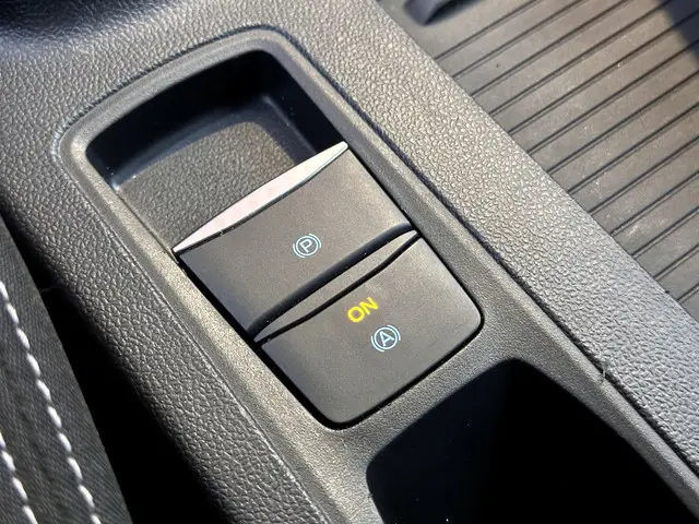 Ford Focus 1.0 EcoBoost Titanium Business 2020 Benzine 23