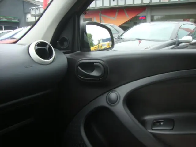 Smart Forfour 1.0 Essential Edition ( 2016 ) 2016 Benzine 49
