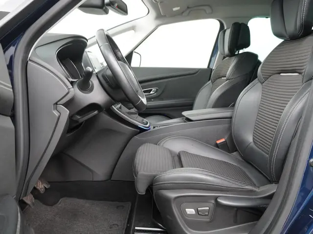 Renault Scénic 1.2 TCe Bose 2017 Benzine 11