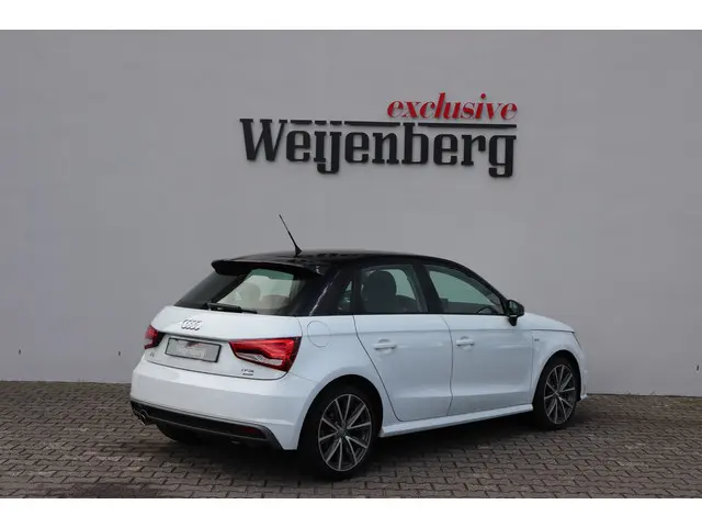 Audi A1 Sportback 1.0 TFSI S-line 2015 Benzine 2