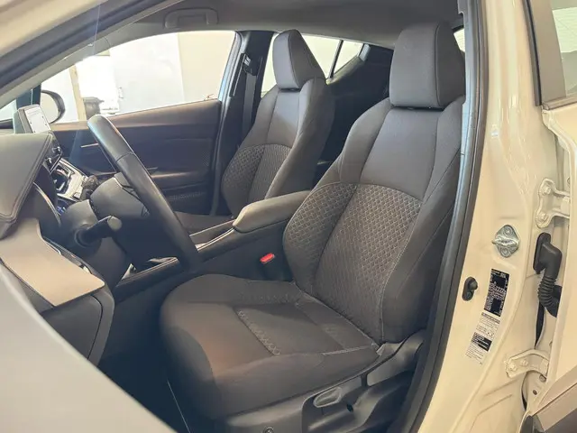 Toyota C-HR 1.8 Hybrid Active 2021 Hybride Benzine 10