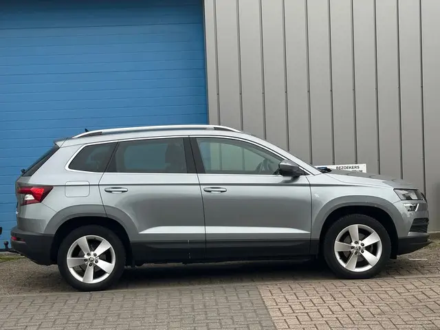 Škoda Karoq TSI Bus APPLE CARPLAY TREKHAAK 2019 Benzine 20