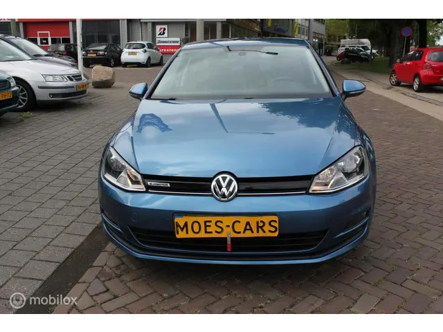 Volkswagen Golf 2
