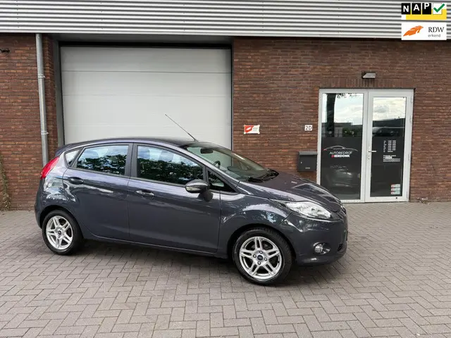 Ford Fiesta 1.4 Titanium|AUTOMAAT|NIEUWE APK 2012 Benzine
