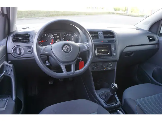 Volkswagen Polo 1.0 Comfortline Edition 2016 Benzine 10