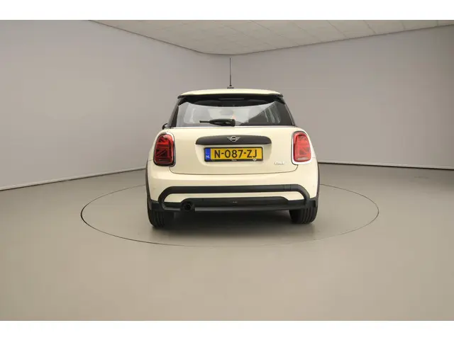 MINI 3-Deurs One 2022 Benzine 3