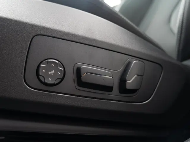 BMW X1 xDrive25e 2026 Hybride Benzine 32