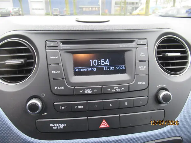 Hyundai i10 1.0i i-Drive Sound 2015 Benzine 15