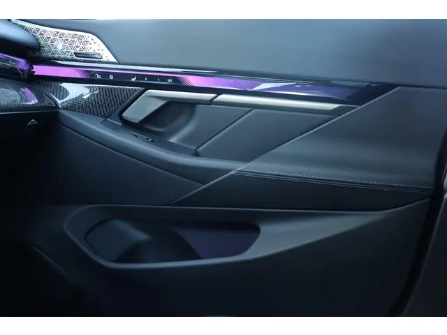 BMW i5 M60 xDrive 84 kWh 2024 Elektrisch 35