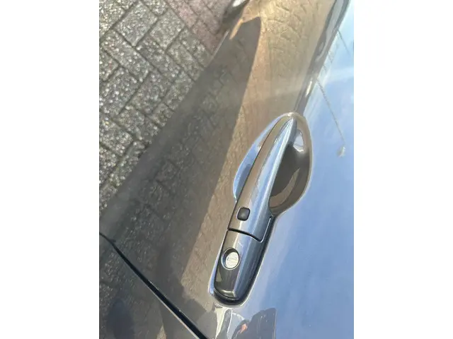 Suzuki Swift 1.0 Stijl , AUTOMAAT 2019 Benzine 8