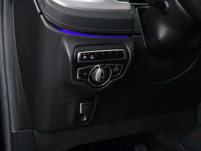 Mercedes-Benz G-Klasse 500 2018 Benzine 26