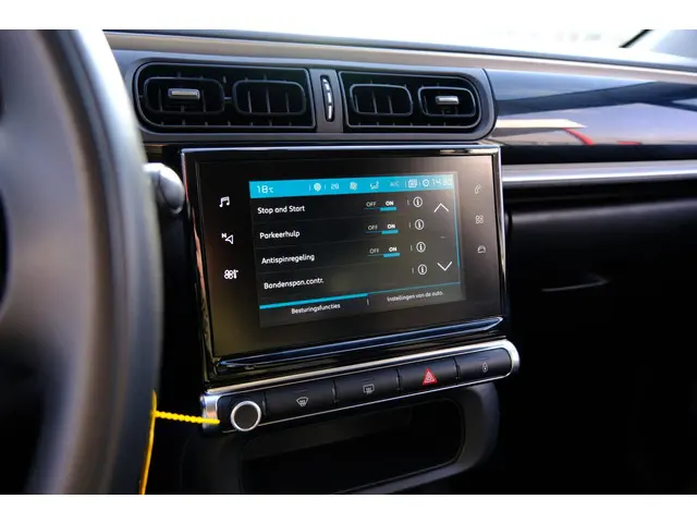 Citroën C3 1.6 BlueHDi Feel Navi|Clima|LMV 2017 Diesel 17