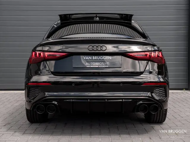 Audi A3 Limousine 35 TFSI S-Line 2022 Benzine 7