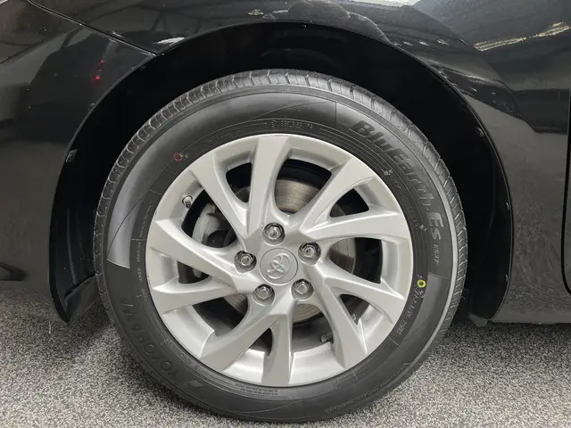 Toyota Auris 1.2T Dynamic 1300kg trekgewicht 2019 Benzine 9