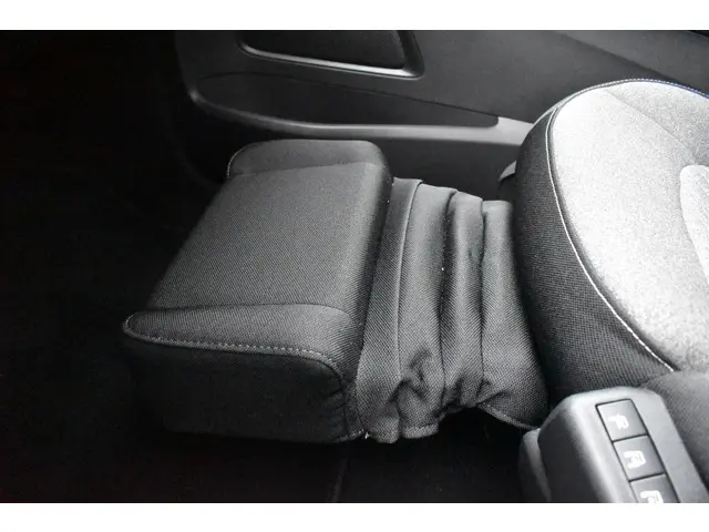 Citroën C4 Picasso PureTech 130 Shine 2017 Benzine 18